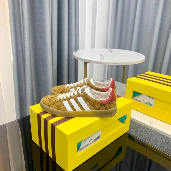Gucci x Adidas Tan and Red Women's Sneakers - Picture 1 of 8